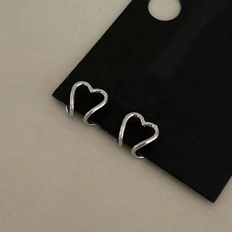 

1Pair Hollow Heart Clip Earring metal Geometric Ear Cuff Stackable Simple C-shape Ear Clip For Women Earing Without Hole Jewelry