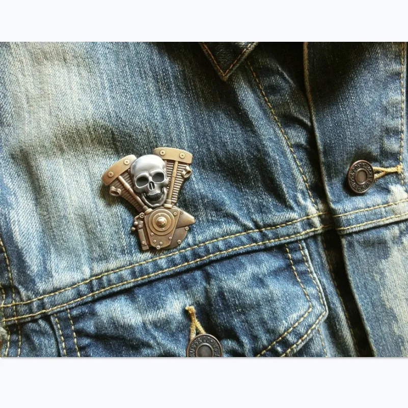 Череп ретро металлический двигатель мотоцикл панк значок для одежды шляпа