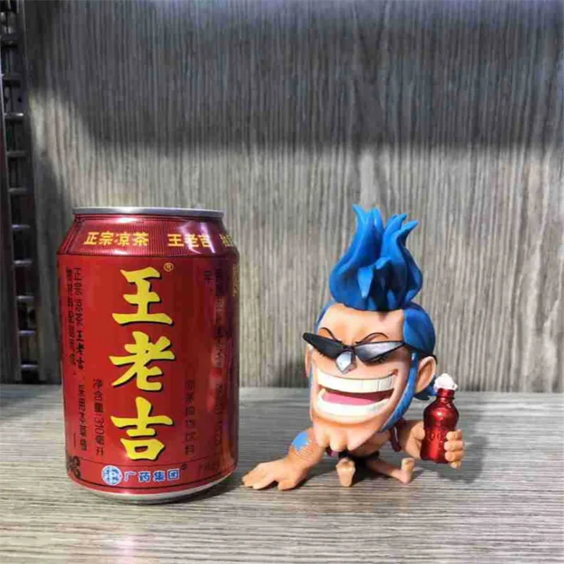 FRANKY Q смеется сидя очень мило. ПВХ фигурки героев Luffy Zoro прекрасная Коллекционная