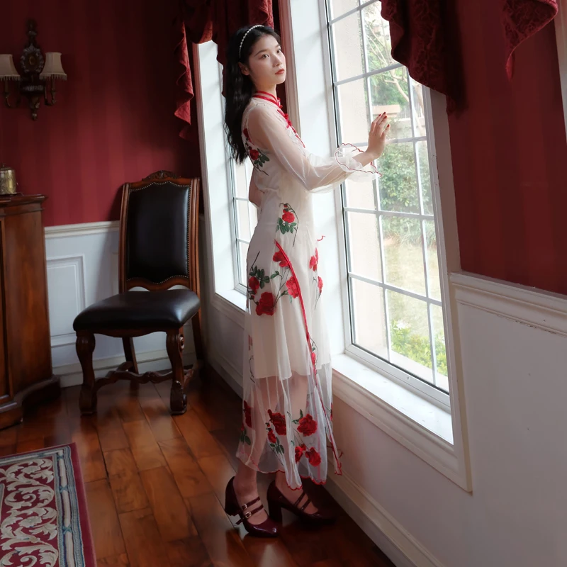 

Fashion new heavy industry rose embroidery two-piece dress