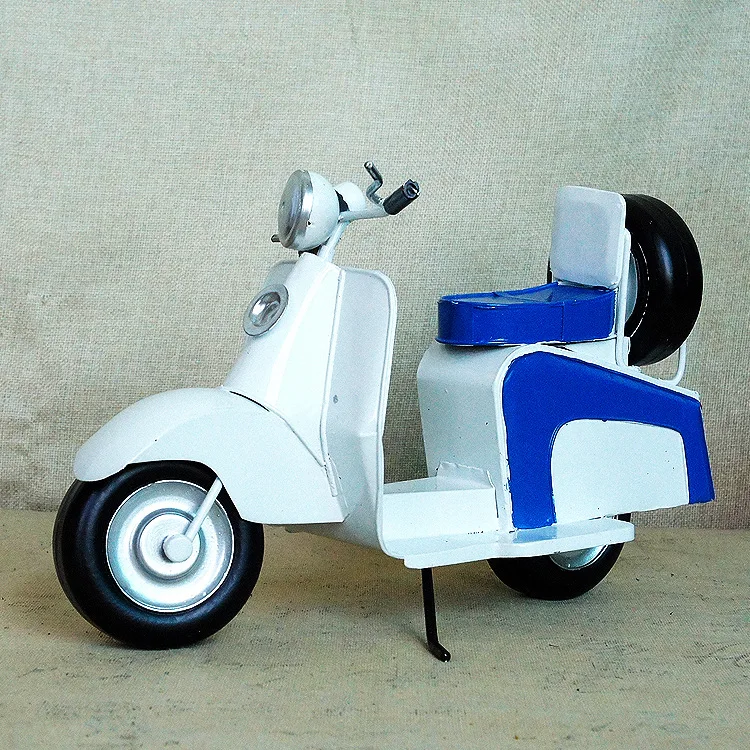 Ретро розово-белая фигурка самоката модель мотоцикла ручной работы мотоцикл для
