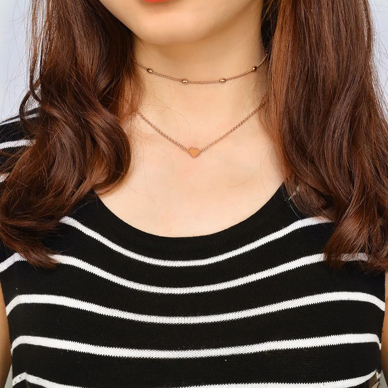 Женское колье с подвеской в виде сердца металлической цепочкой | Украшения и