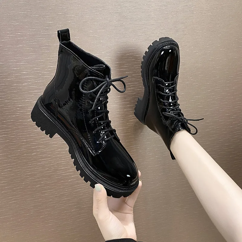 

Martin boots autumn and winter boots 2022 new autumn small heel ankle boots fashion Martin boots