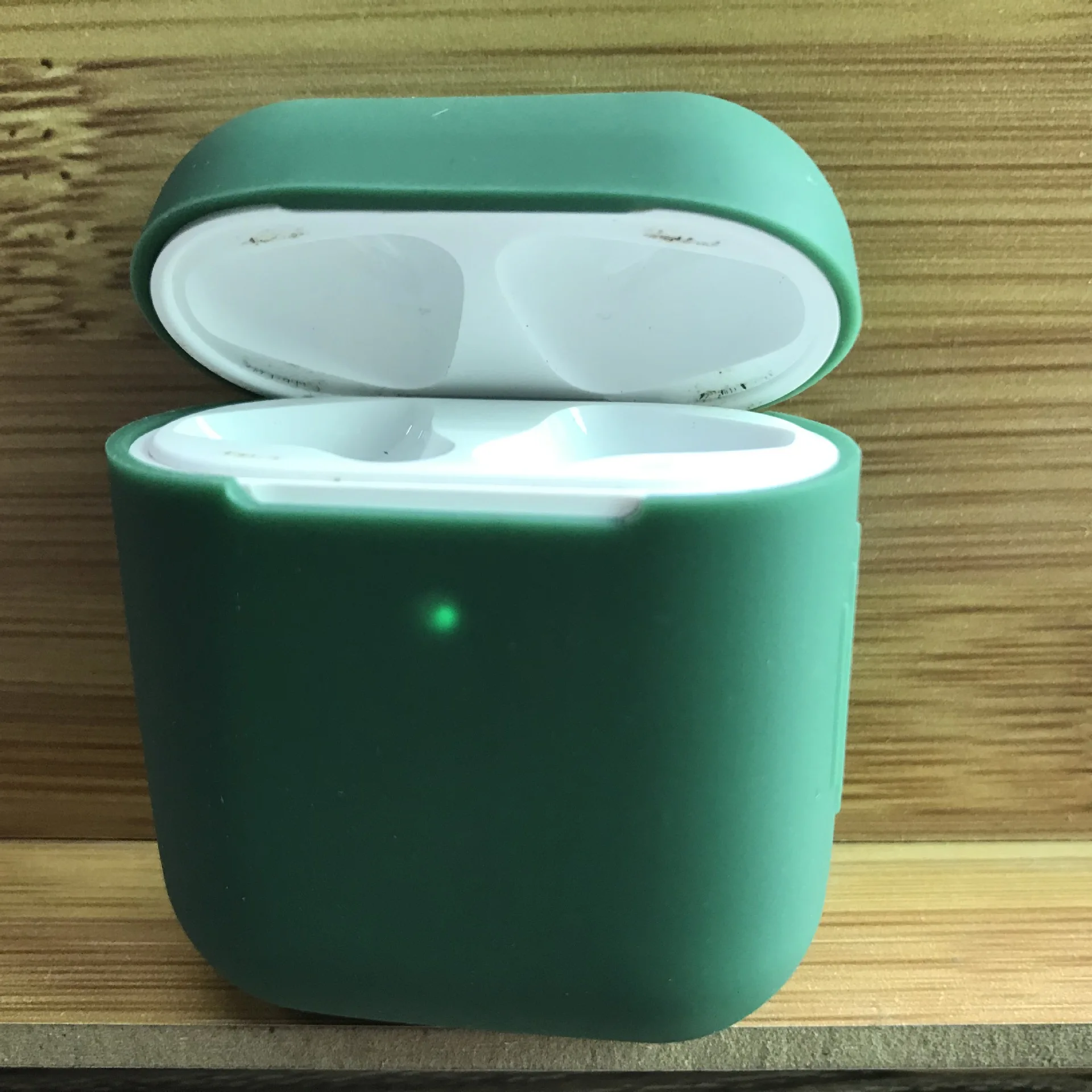 Защитный силиконовый чехол для Apple Airpods 1 2 Ультратонкий Мягкий | Электроника