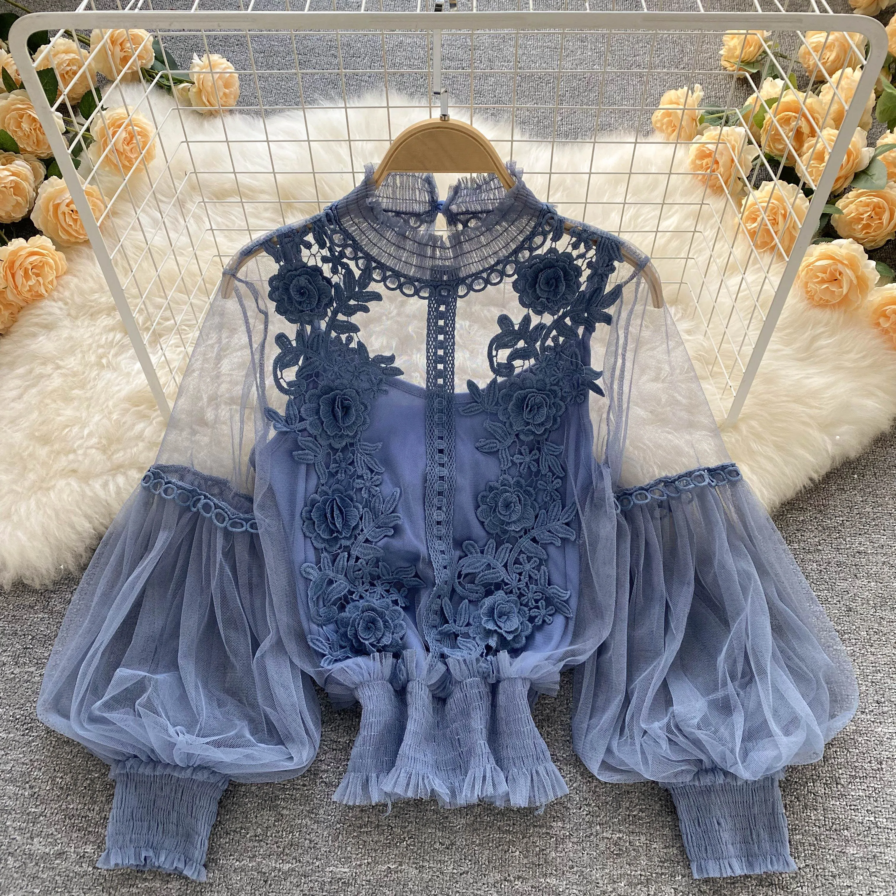 

Design sense Three dimensional flower Patchwork Top see-through Gauze French Shirt Short Slim Top