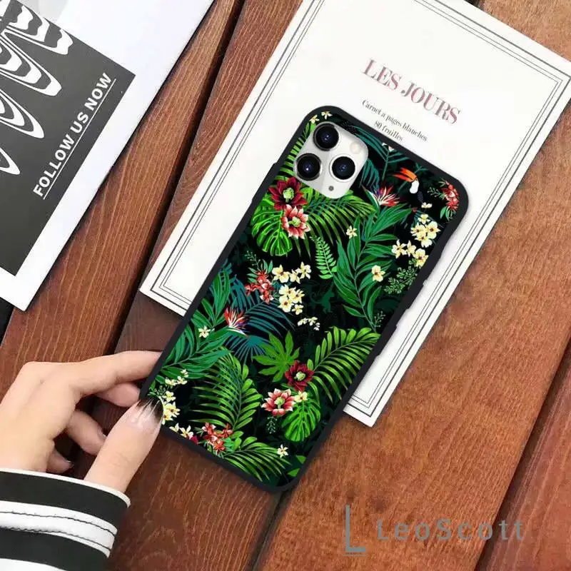 

Small fresh Banana Retro leaves art Phone Case for iPhone 11 12 pro XS MAX 8 7 6 6S Plus X 5S SE 2020 XR Soft silicone