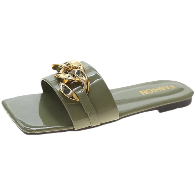 

Rivet Slippers Women Summer Flat Shoes Female Pantofle Low Slides 2021 Beach Metal Decoration PU Rubber Flat Shoes Female Slippe