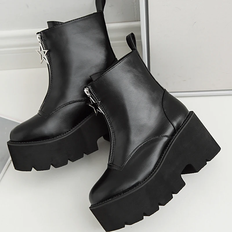 Ботильоны Boussac женские на массивной платформе однотонные черные готические