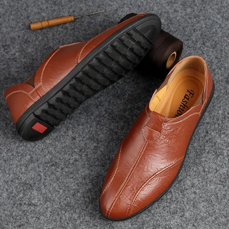 

2021 New Arrival Boys Red Brown Genuine Leather Shoes Plus Size Comfortable Mens Sneakers Anti-Odor Mans Sneakers