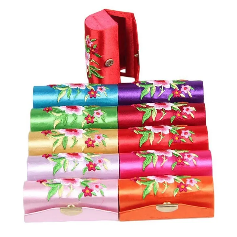 Чехол держатель в ретро стиле с вышитым цветком для помады зеркалом| |