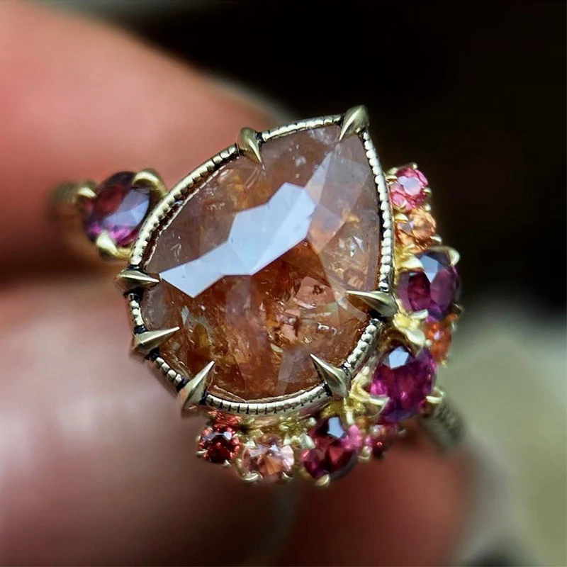 

Vintage Geometric Irregular Stone Rings for Women Unique Waterdrop Crystal Finger Ring Wedding Party Jewelry Luxury Gifts