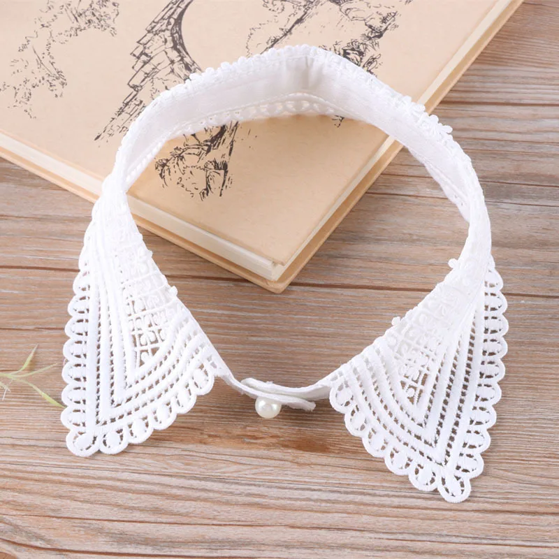 

New Products Lace Decorative Hollow Detachable Pointed Collar Bodice Shirt Collar with Sweater Shirt Lace Fashion Choker Collors
