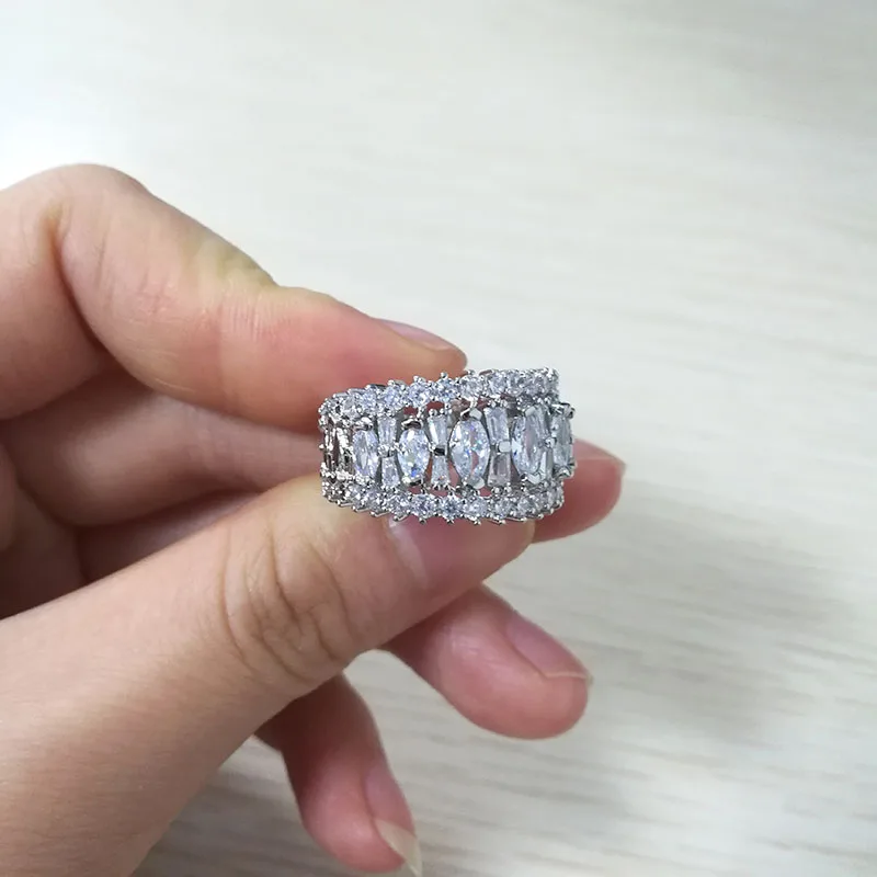 Роскошное посеребренное кольцо с кристаллом циркония модные большие