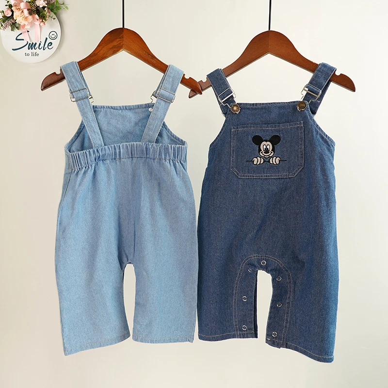Комбинезон детский джинсовый с рисунком Микки Мауса на Возраст 3-12 месяцев |