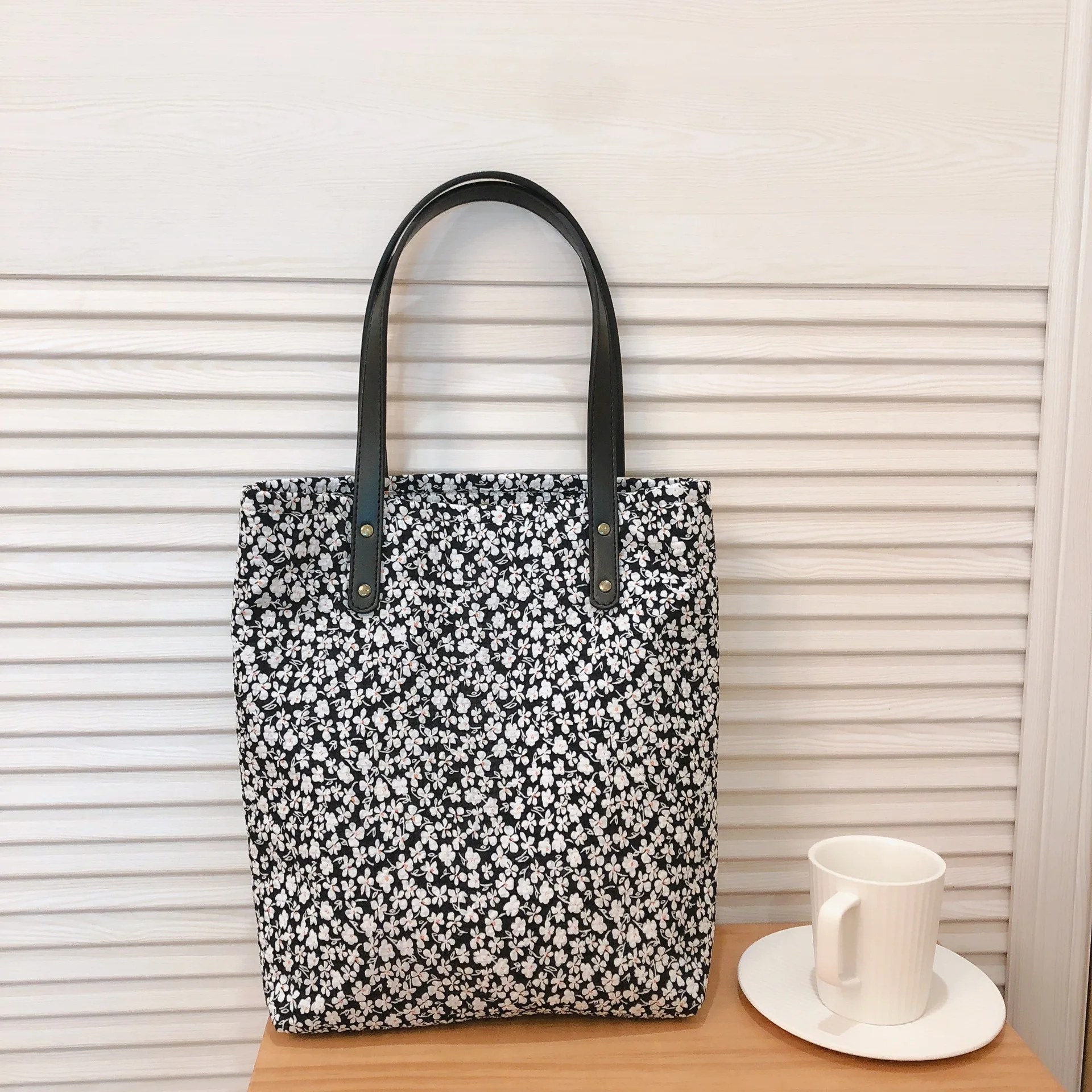 

Корейская сумка с цветочным рисунком, кожаная сумка-тоут с ручкой, сумка для мамы на молнии, ручные сумки из хлопчатобумажной ткани, Женская ...