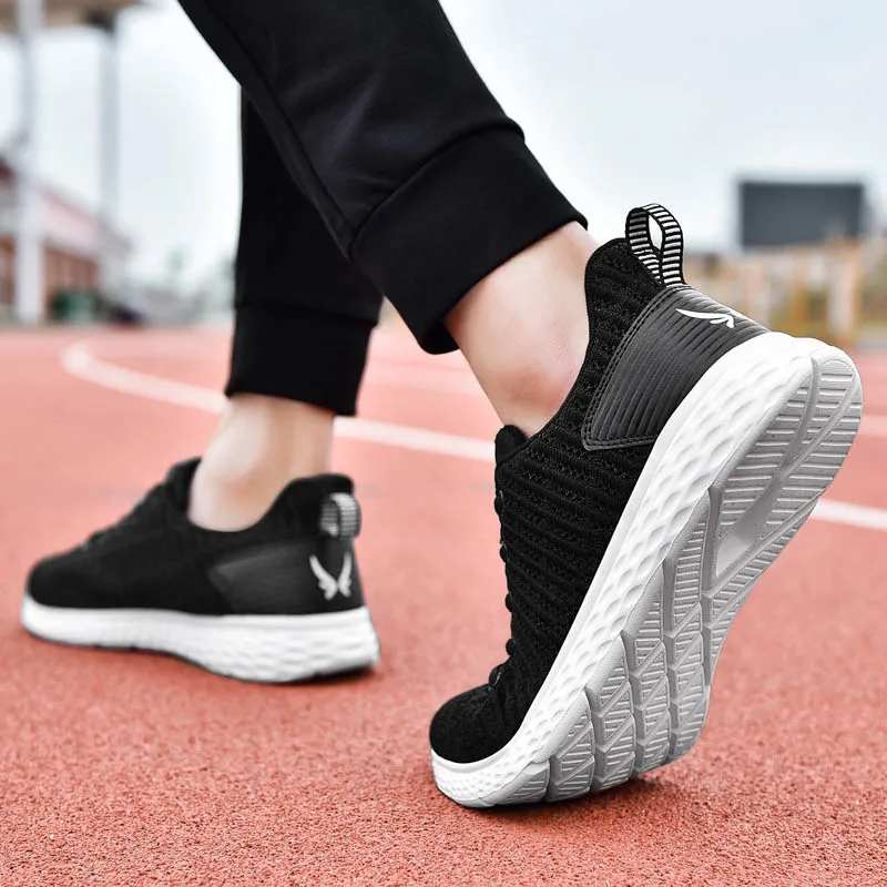 Кроссовки мужские повседневные дышащие черные весна-лето 2019 |