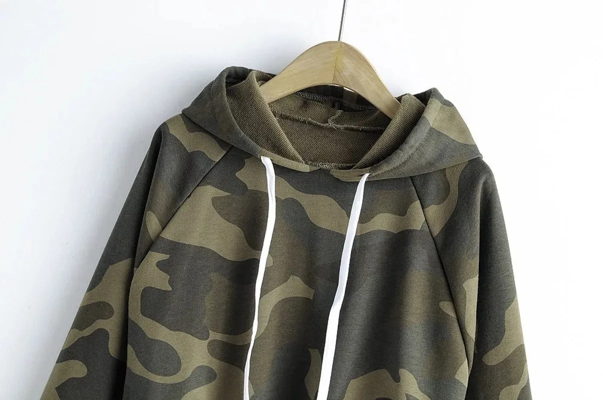 New trend of women's wear in autumn and winter 2019 camouflage short open navel vitality Hoodie Sweatshirt harajuku hoodie |
