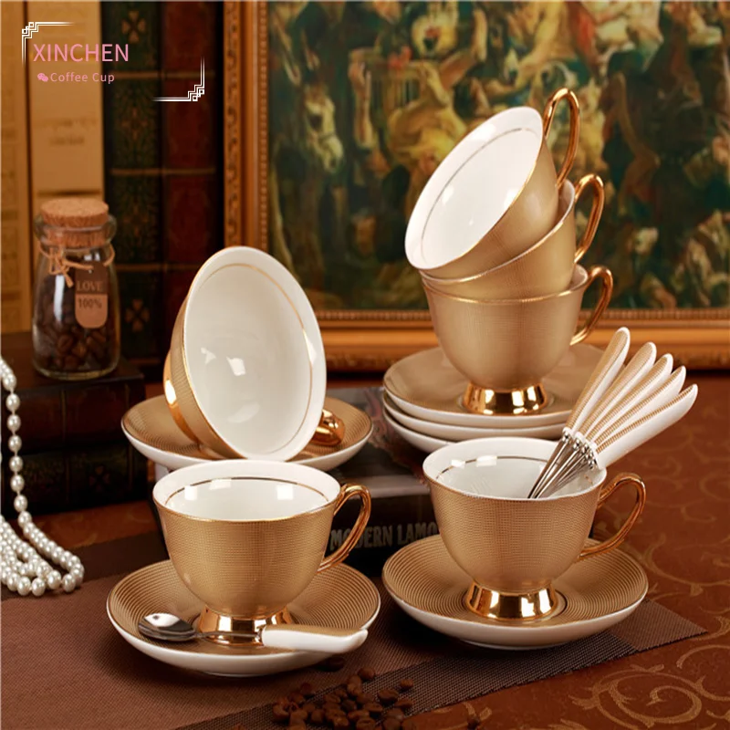 

Gold Luxury Ceramic Cup and Saucer Royal Porcelain Simple Tea Sets Modern Design Coffee Cups Tazas Para Cafe Kitchen Drinkware