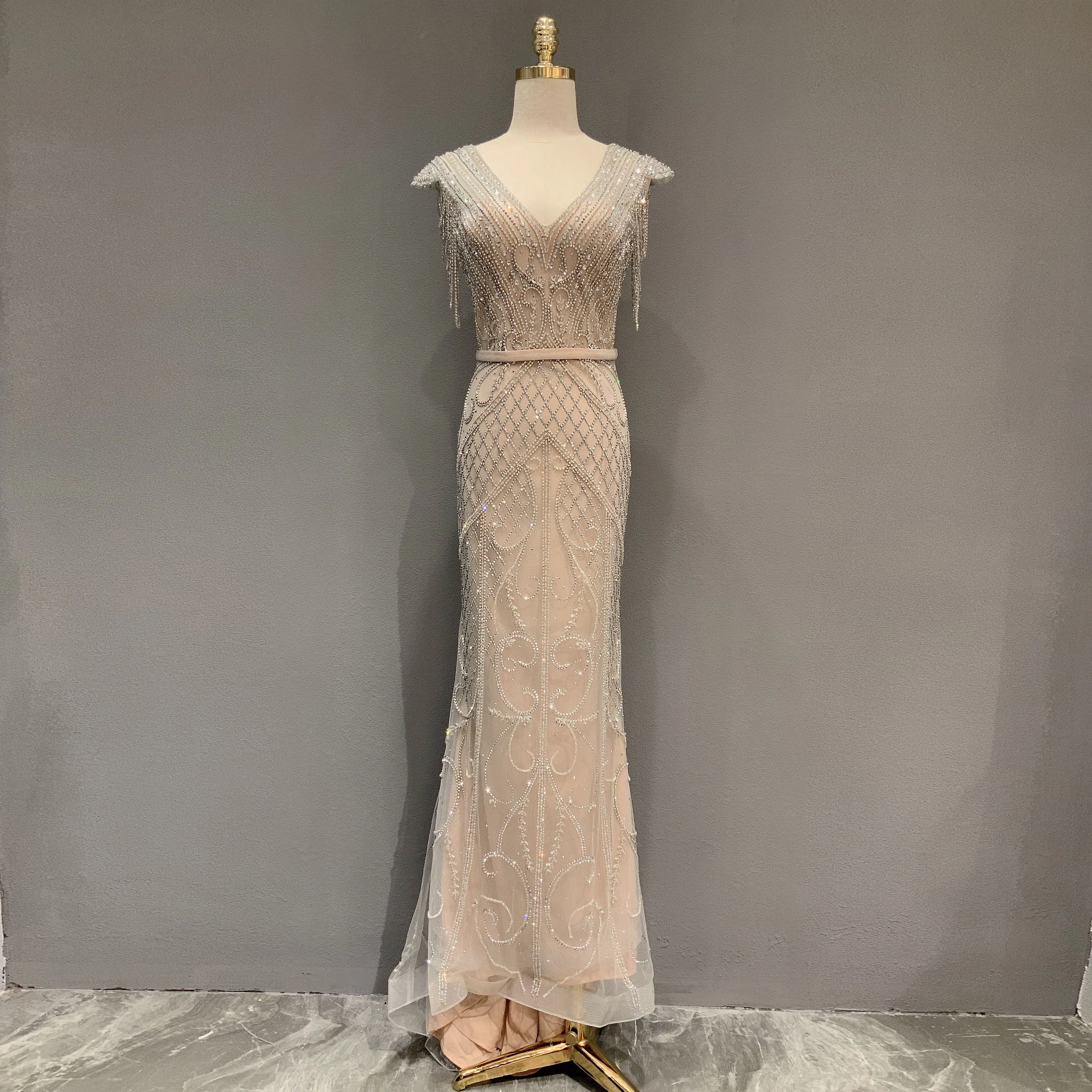 Koop Luxe Champagne V-hals Sexy Avondjurken 2020 Diamant Kralen Mouwloze Mermaid Formele Kleding