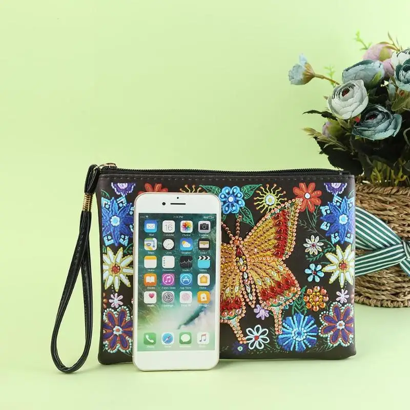 Женский кошелек Сумочка с кристаллами и вышивкой в форме бриллианта подарок на