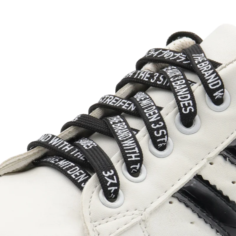 

Weiou Outside Sport Shoelaces 0.7cm Flat Printed Alphabetic Black And White Polyester Shoestring Support Custom Logo Color 200cm