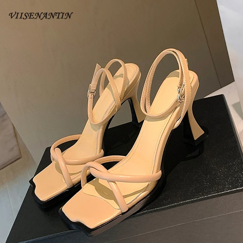 

Кожаные сандалии с открытым носком, женские летние новые туфли на высоком каблуке, сказочные универсальные туфли телесного цвета в римском ...