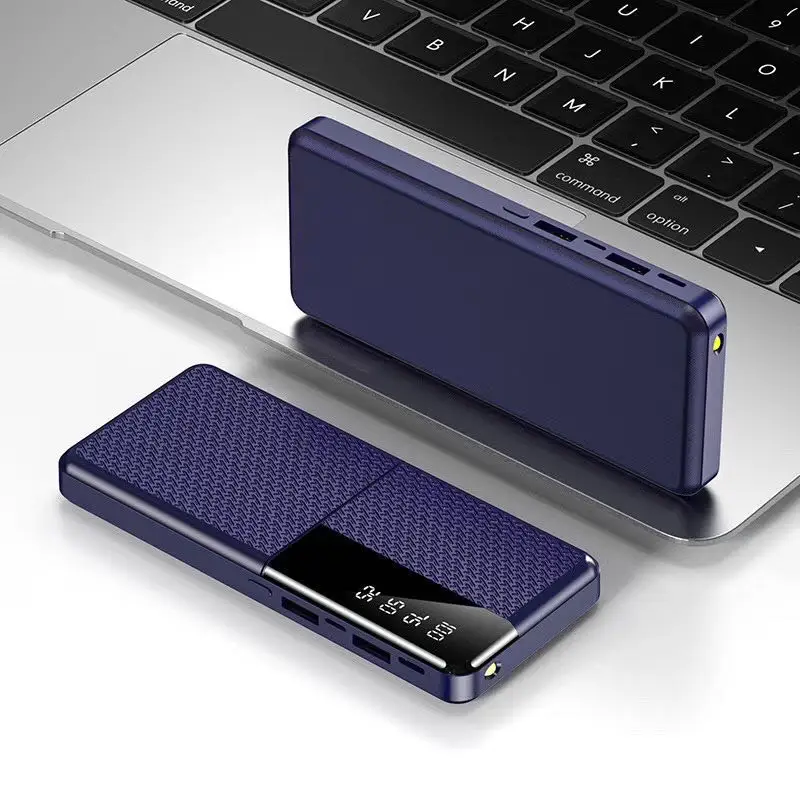 Внешний аккумулятор на 30000 мА · ч с 2 USB-портами и поддержкой быстрой зарядки |