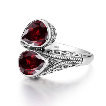 Silver Stones Womens Garnet Ring - Vintage Jewelry - Gothic Tear 2