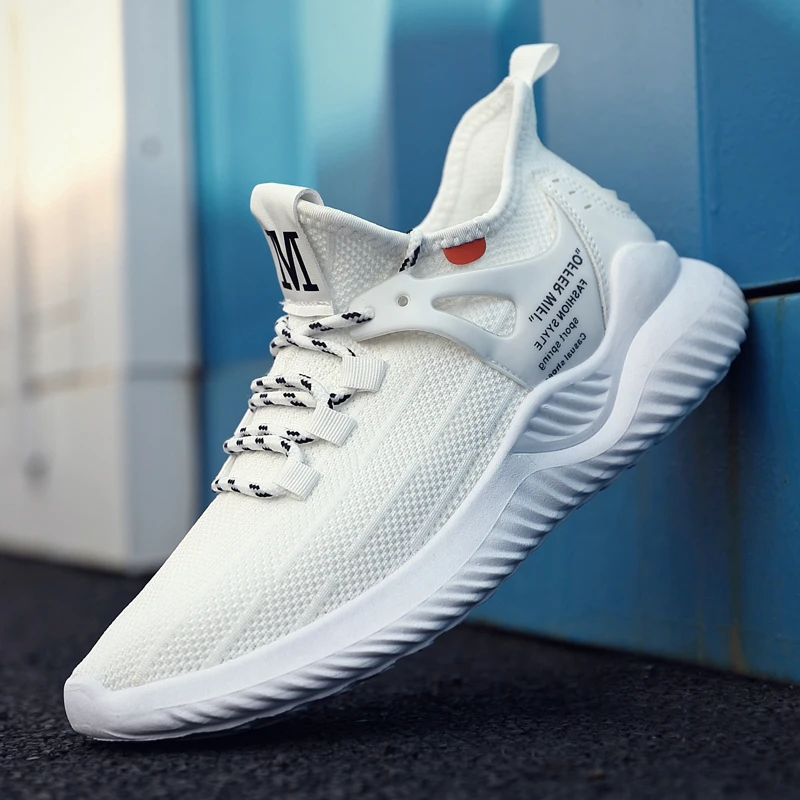 Мужская модная спортивная обувь 2020Men дышащая сетчатая для бега летающая тканая