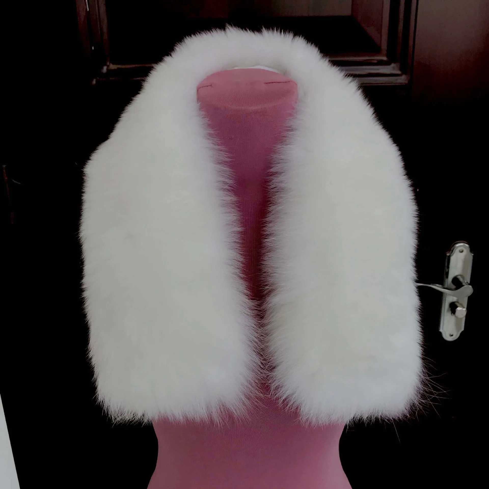 

JKP 2019 Real Fox Fur Collar Winter Warm Shawl Natural Animal Fur Scarf Women Fashion Wraps Hat Accessory High Quality