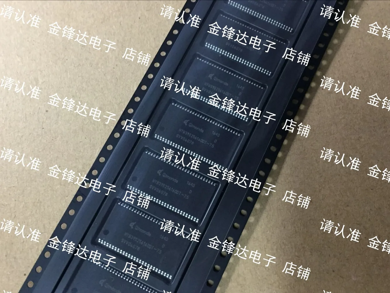 

HYB39S256160DT-7.5D / HYB39S256160DT-7 / DT-7.5