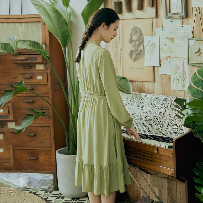 INMAN весенне осеннее приталенное плиссированное платье с длинными рукавами и v