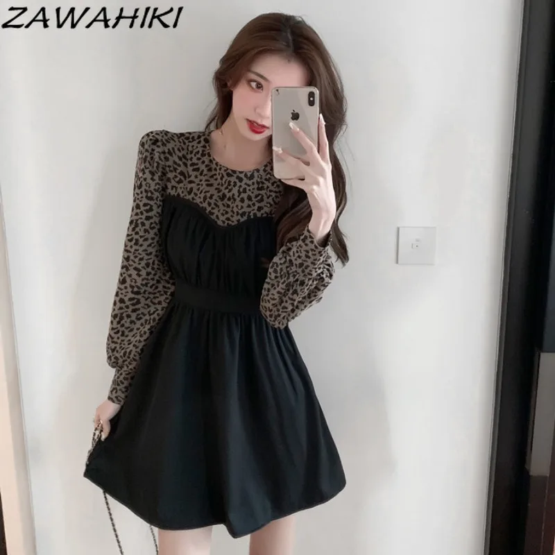 

ZAWAHIKI Pleated Dress Female 2021 Autumn New Leopard Long Sleeves Slim Fake Two-piece Stitching High Waist Retro French Dresses