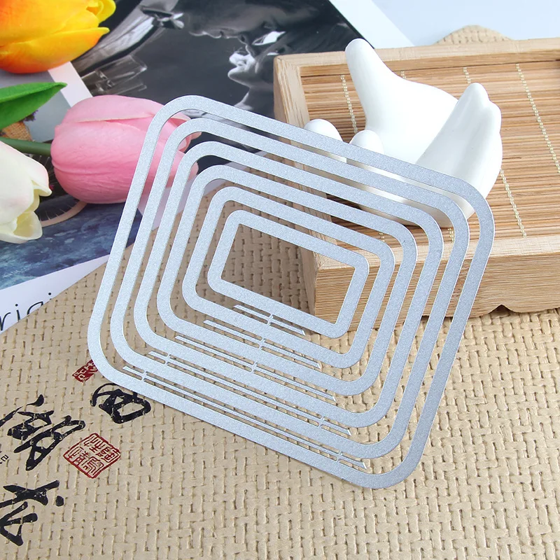 Круглые металлические режущие штампы прямоугольник Овальный фон треугольная