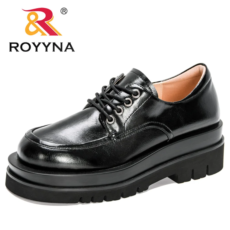 

ROYYNA 2021 New Designers Oxford Shoes Women Autumn British Style Shoes Woman Lace Up Round Toe Platform Working Shoes Feminimo