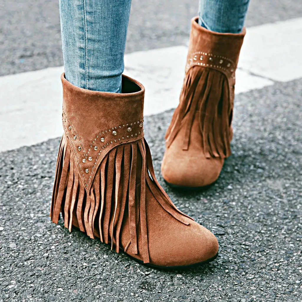 Теплые ботинки до середины икры Сезон осень зима Коричневые ботильоны с бахромой