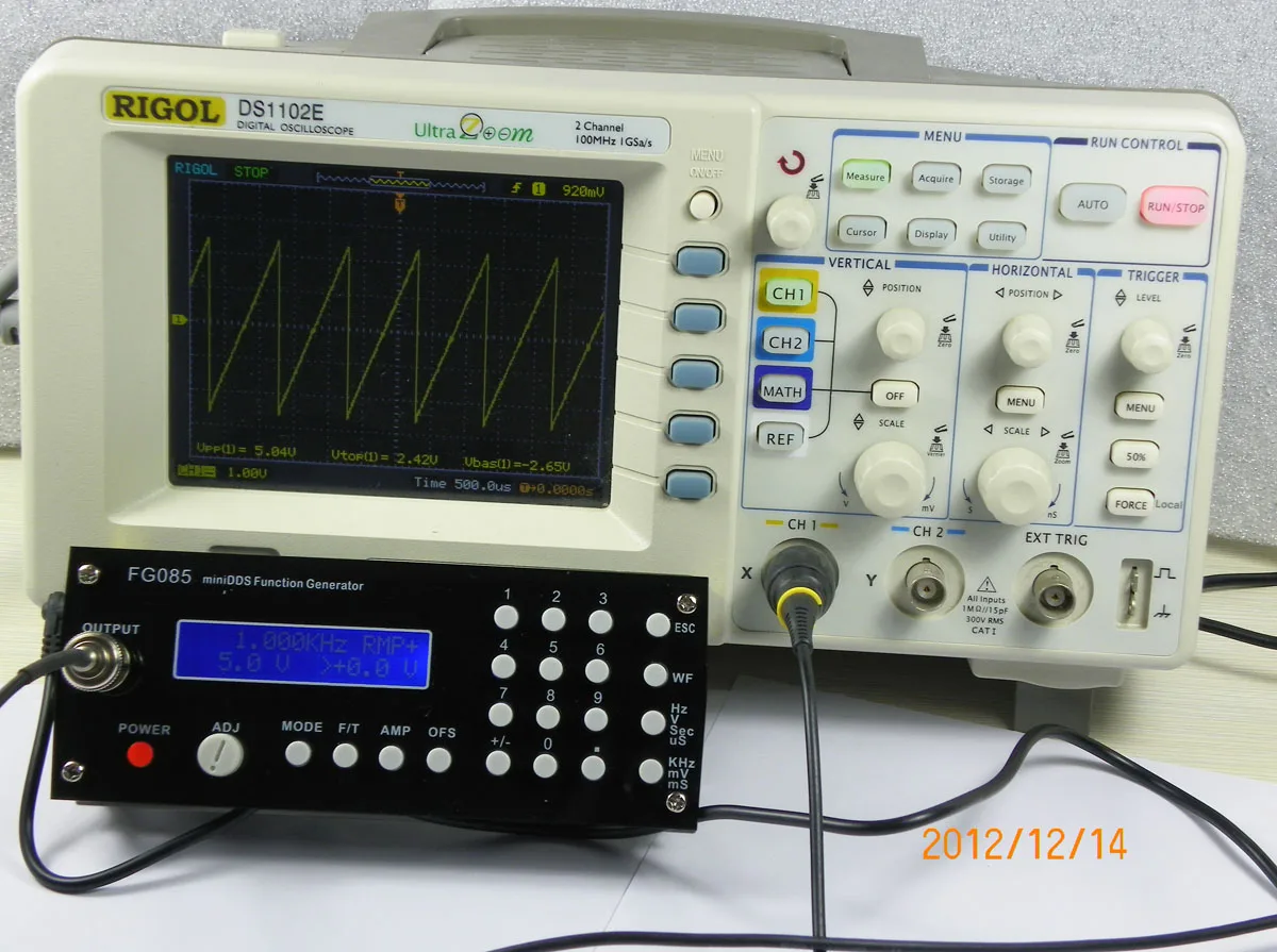 Цифровой синтез DDS произвольная форма сигнала генератор низкочастотных сигналов