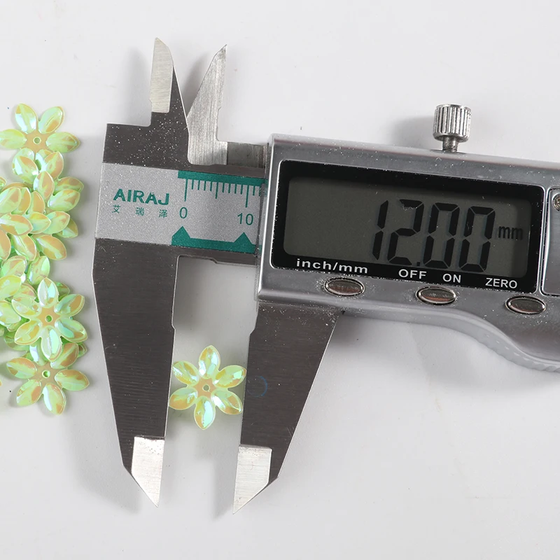 Гексапельные блестки в форме цветка 12 мм с отверстием материал сделай сам для