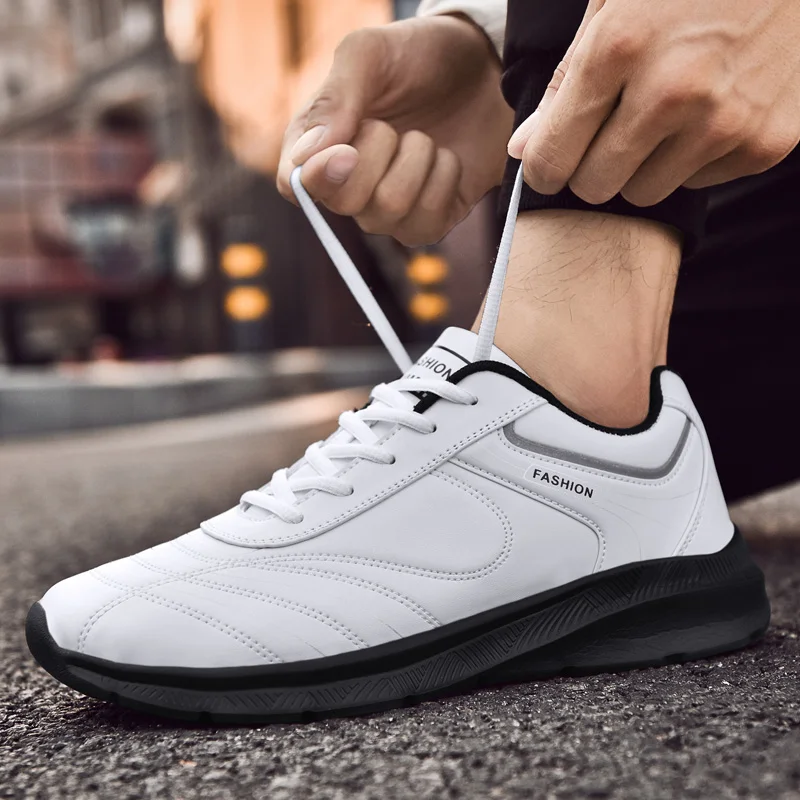 

2019 autumn new hot casual shoes men's running shoes comfortable breathable high to help Oxford leather fashion wild trend shoes