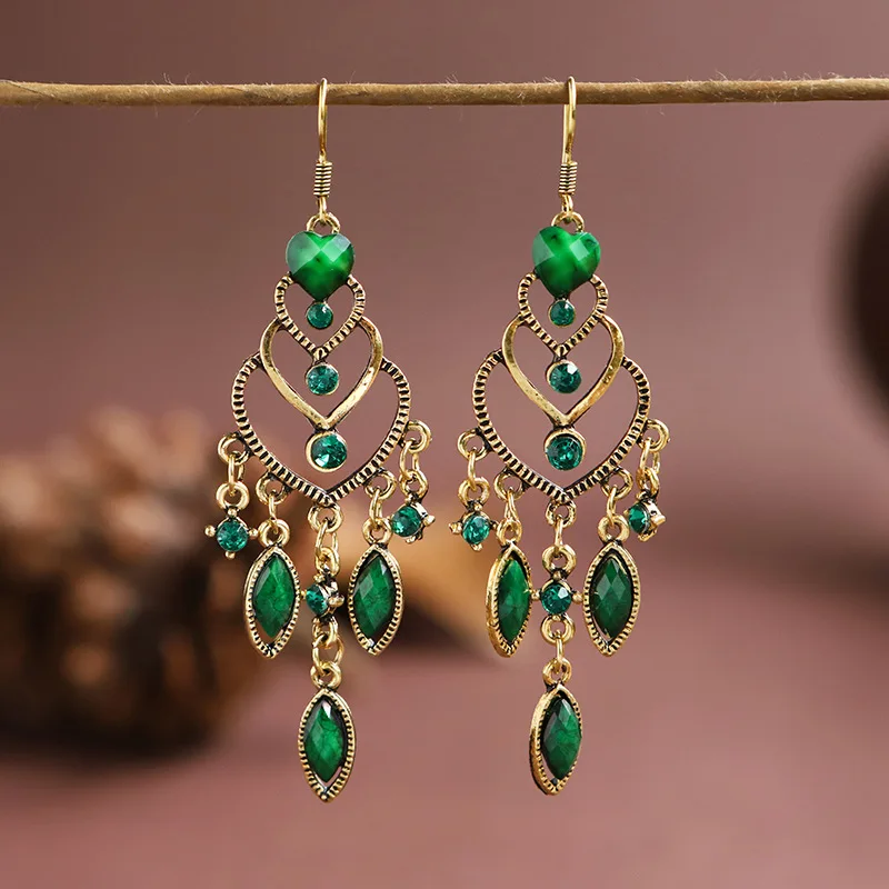 Elegant Vintage Women's Green Crystal Beads Tassel Earrings Bollywood Bohemia Geometry Gold Color Wedding Earrings Hangers