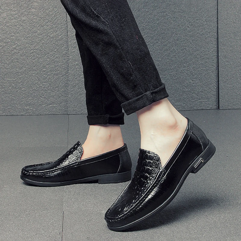 

PU Leather Men Casual Shoes Brand 2020 Men Loafers Moccasins Breathable Slip on Black Driving Shoes Size 38-44