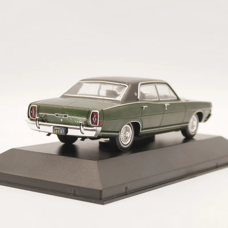 Модель автомобиля под давлением Ixo 1:43 Ford Fairlane LTD V8 1969 металлическая