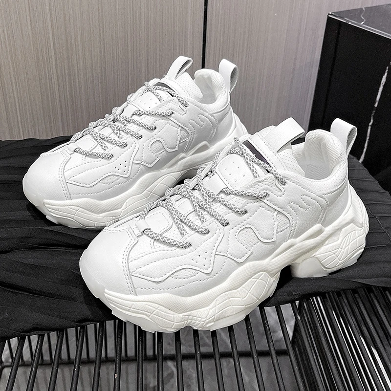 

Women Spring Casual Fashion lace-up shoes Girls Sports shoes Sponge soled shoes Female Zapatos De Mujer Tenis Feminino