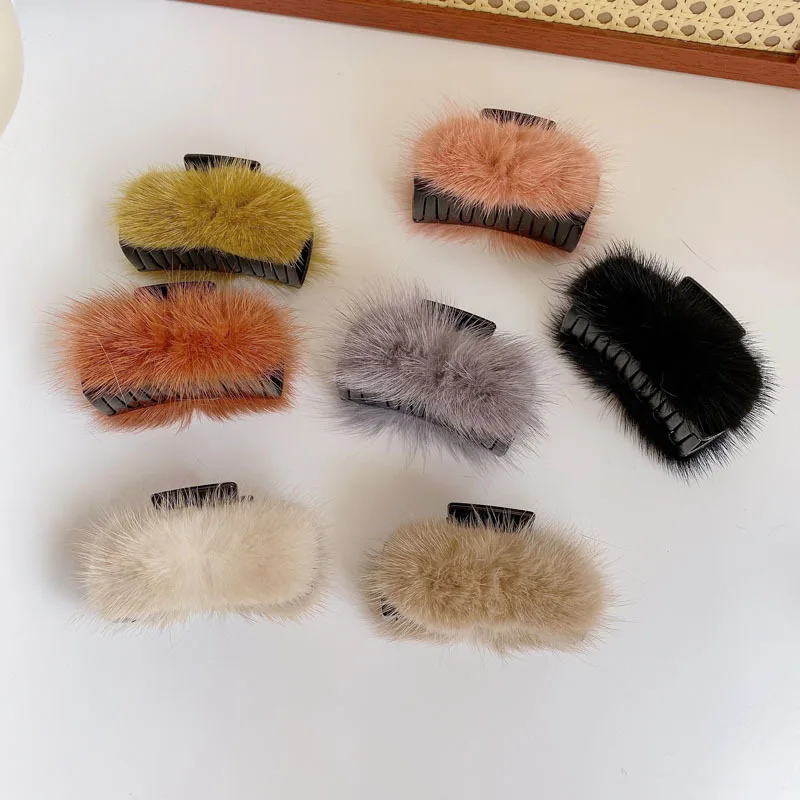 Mink Hair Claws South Korea Autumn And Winter Accessories Girls Back Head Clip Big Catch Shark spinki do wlosow |