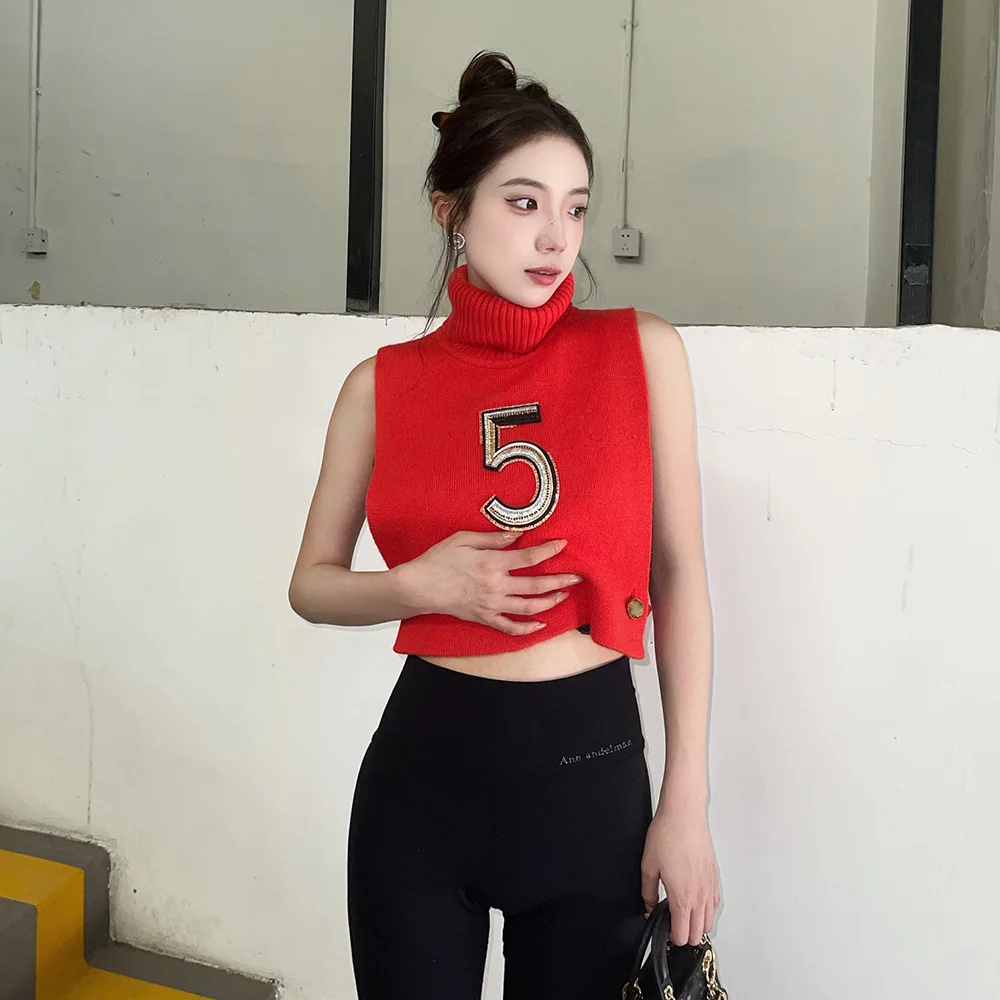 

Small fragrance diamond digital turtleneck knitted vest 2021 autumn and winter new niche wild sleeveless pullover women