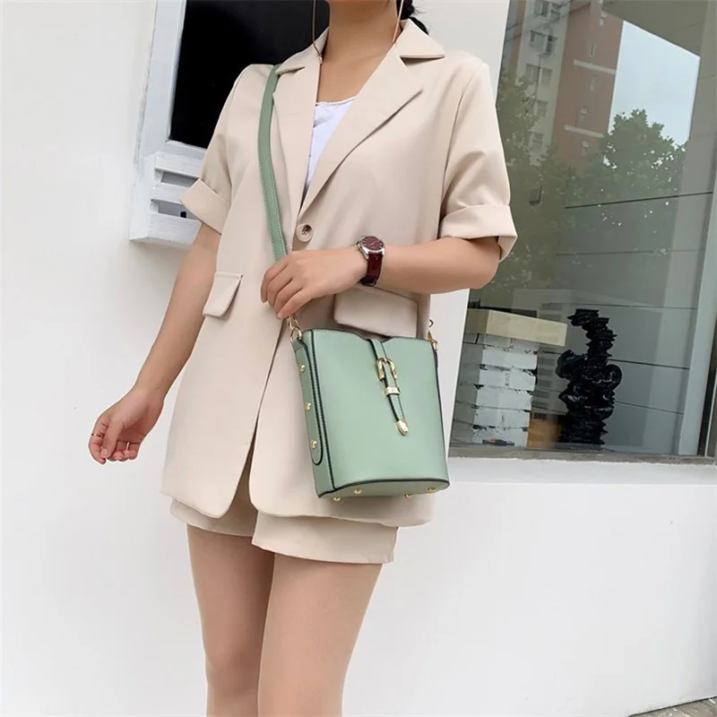 

2020 Women Crossbody Bags pu Leather The New Fashion Shoulder Bag Female Simple Large Capacity Crossbody bag