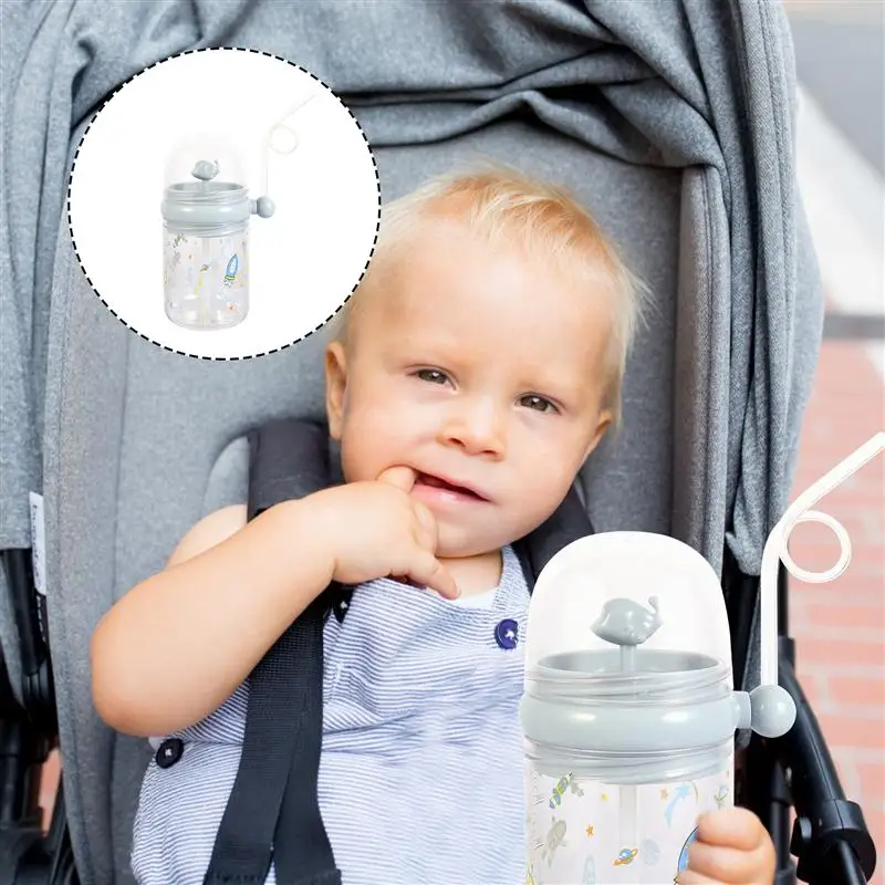 

Kids Whale Spray Drinking Cup with Straw Summer Plastic Children Straw Water Cup