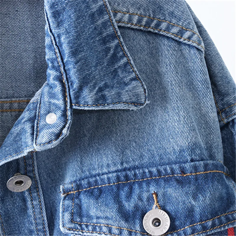 

Short Denim Jacket Women Fashion Beading Lace Spliced Pocket Lapel Jeans Jacket Female Bomber Jacket Loose Jeans Coat 2020 New