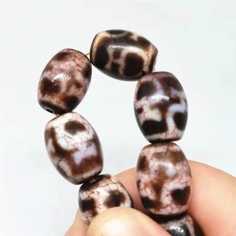 

Treasure Vase Totem with Blood Vein Natural Old Agate Dzi Ji Beads Bracelet 10MM*18MM Powerful Amulet Collectible