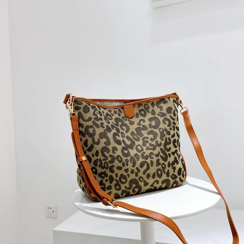 

Women's Handbags